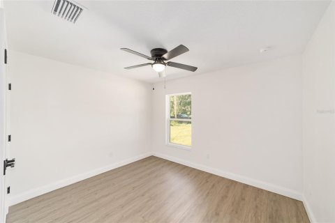 Villa ou maison à vendre à Ocklawaha, Floride: 3 chambres, 152.92 m2 № 1916759 - photo 23
