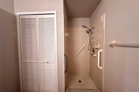 House in Orlando, Florida 2 bedrooms, 104.52 sq.m. № 1827817 - photo 15