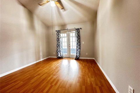 House in Orlando, Florida 2 bedrooms, 104.52 sq.m. № 1827817 - photo 13