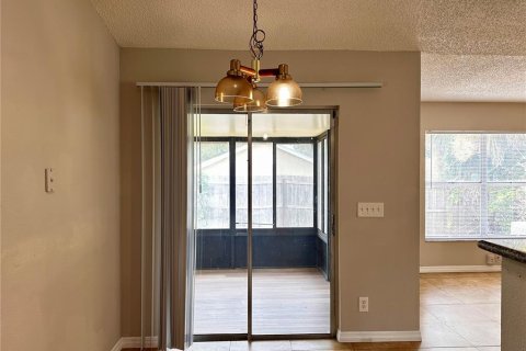 House in Orlando, Florida 2 bedrooms, 104.52 sq.m. № 1827817 - photo 9