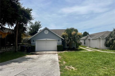 House in Orlando, Florida 2 bedrooms, 104.52 sq.m. № 1827817 - photo 2