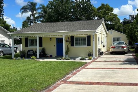Villa ou maison à louer à Orlando, Floride: 3 chambres, 124.3 m2 № 1798440 - photo 1