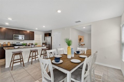 Villa ou maison à vendre à Bradenton, Floride: 5 chambres, 225.57 m2 № 1903612 - photo 6