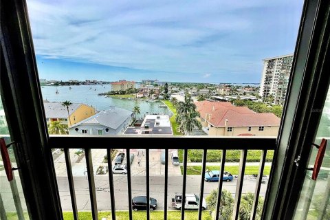 Condominio en venta en Clearwater, Florida, 1 dormitorio, 70.61 m2 № 1258747 - foto 4