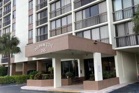 Condominio en venta en Clearwater, Florida, 1 dormitorio, 70.61 m2 № 1258747 - foto 28