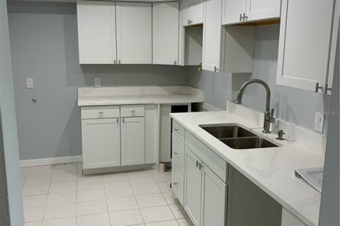 Condominio en venta en Clearwater, Florida, 1 dormitorio, 70.61 m2 № 1258747 - foto 5