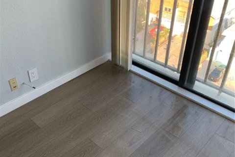 Condominio en venta en Clearwater, Florida, 1 dormitorio, 70.61 m2 № 1258747 - foto 8