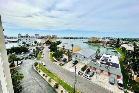Condominio en venta en Clearwater, Florida, 1 dormitorio, 70.61 m2 № 1258747 - foto 26