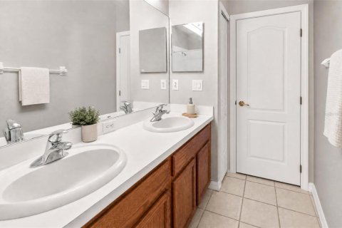 Villa ou maison à louer à Riverview, Floride: 3 chambres, 131.92 m2 № 2150100 - photo 10