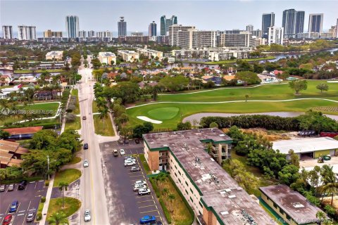 Condo à Hallandale Beach, Floride, 1 chambre  № 1998593
