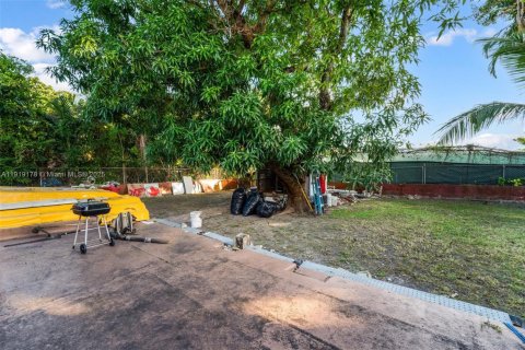 Купить виллу или дом в Майами, Флорида 3 спальни, 217.95м2, № 1974814 - фото 20