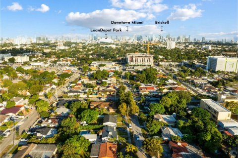 Купить виллу или дом в Майами, Флорида 3 спальни, 217.95м2, № 1974814 - фото 22