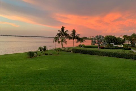 Condominio en venta en Saint Petersburg, Florida, 2 dormitorios, 116.59 m2 № 1823091 - foto 3