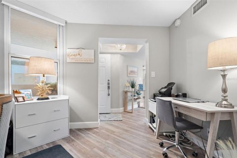 Condominio en venta en Saint Petersburg, Florida, 2 dormitorios, 116.59 m2 № 1823091 - foto 30