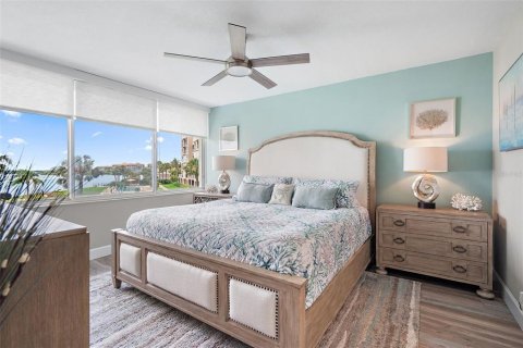 Condominio en venta en Saint Petersburg, Florida, 2 dormitorios, 116.59 m2 № 1823091 - foto 21
