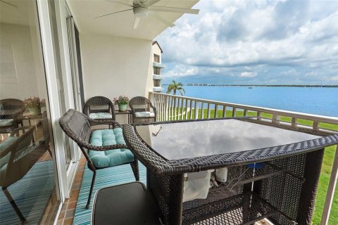 Condominio en venta en Saint Petersburg, Florida, 2 dormitorios, 116.59 m2 № 1823091 - foto 20