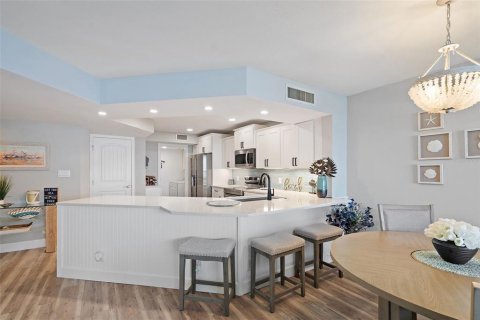 Condominio en venta en Saint Petersburg, Florida, 2 dormitorios, 116.59 m2 № 1823091 - foto 10