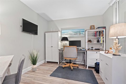 Condominio en venta en Saint Petersburg, Florida, 2 dormitorios, 116.59 m2 № 1823091 - foto 29