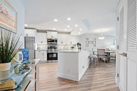 Condominio en venta en Saint Petersburg, Florida, 2 dormitorios, 116.59 m2 № 1823091 - foto 8
