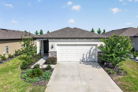 House in Ocala, Florida 2 bedrooms, 153.85 sq.m. № 2210045 - photo 2