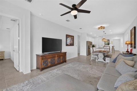 House in Ocala, Florida 2 bedrooms, 153.85 sq.m. № 2210045 - photo 12