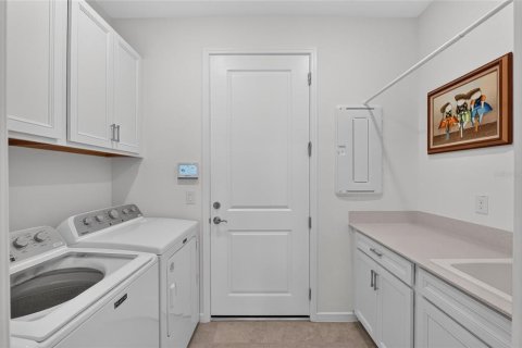House in Ocala, Florida 2 bedrooms, 153.85 sq.m. № 2210045 - photo 22
