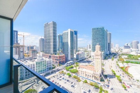 Condo in Miami, Florida, 1 bedroom  № 1713824 - photo 2