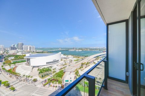 Condo in Miami, Florida, 1 bedroom  № 1713824 - photo 18