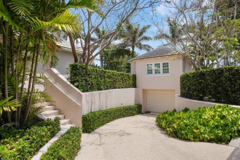 House in Palm Beach, Florida 4 bedrooms, 314.85 sq.m. № 2087645 - photo 25