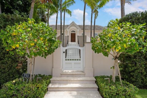 House in Palm Beach, Florida 4 bedrooms, 314.85 sq.m. № 2087645 - photo 3