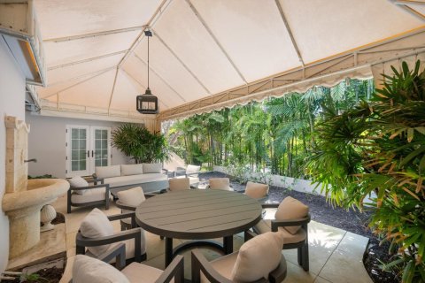 House in Palm Beach, Florida 4 bedrooms, 314.85 sq.m. № 2087645 - photo 27