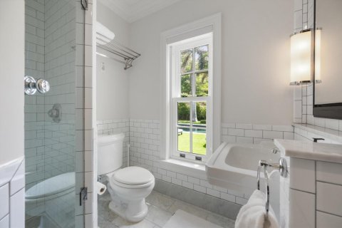 House in Palm Beach, Florida 4 bedrooms, 314.85 sq.m. № 2087645 - photo 18