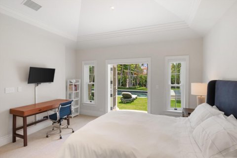 House in Palm Beach, Florida 4 bedrooms, 314.85 sq.m. № 2087645 - photo 17