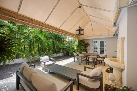 House in Palm Beach, Florida 4 bedrooms, 314.85 sq.m. № 2087645 - photo 26