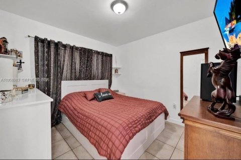 Снять в аренду виллу или дом в Майами, Флорида 4 спальни, 131.09м2, № 2017807 - фото 6