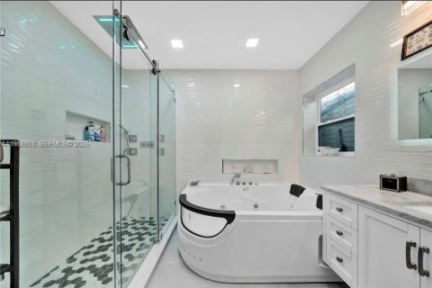 Снять в аренду виллу или дом в Майами, Флорида 4 спальни, 131.09м2, № 2017807 - фото 9