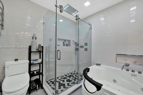 Снять в аренду виллу или дом в Майами, Флорида 4 спальни, 131.09м2, № 2017807 - фото 10