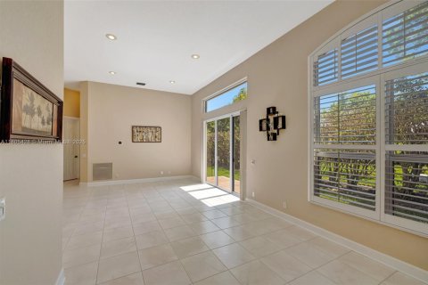 House in Coral Springs, Florida 5 bedrooms, 304.81 sq.m. № 1743984 - photo 9
