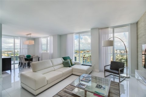 Condo in Miami, Florida, 2 bedrooms № 2183147 - photo 6