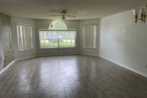 Купить кондоминиум в Киссимми, Флорида 6 комнат, 123.19м2, № 1288265 - фото 2