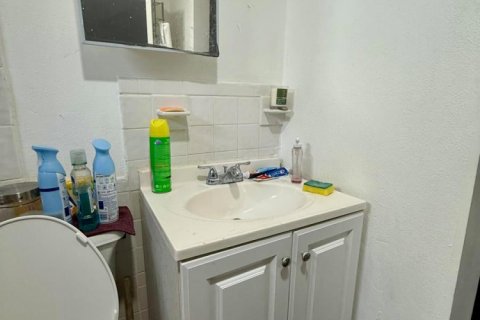 House in Belle Glade, Florida 3 bedrooms, 98.48 sq.m. № 2179550 - photo 10