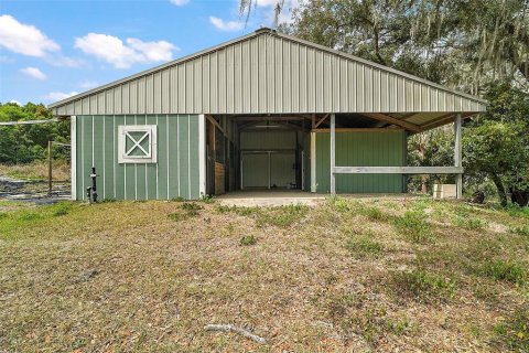 House in Eustis, Florida 6 bedrooms, 471.11 sq.m. № 1628508 - photo 18