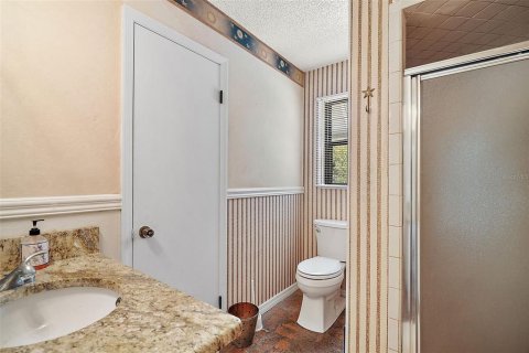 House in Eustis, Florida 6 bedrooms, 471.11 sq.m. № 1628508 - photo 4
