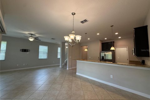 Touwnhouse à louer à Wesley Chapel, Floride: 3 chambres, 167.32 m2 № 2167648 - photo 8