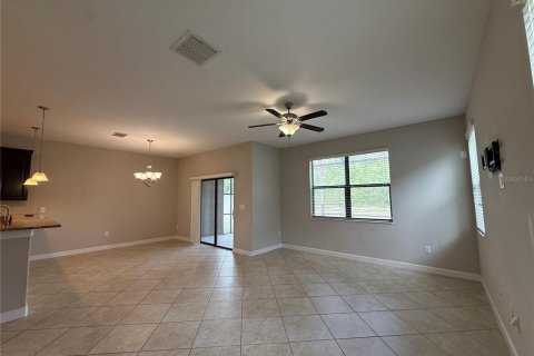 Touwnhouse à louer à Wesley Chapel, Floride: 3 chambres, 167.32 m2 № 2167648 - photo 5