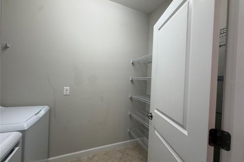 Touwnhouse à louer à Wesley Chapel, Floride: 3 chambres, 167.32 m2 № 2167648 - photo 29