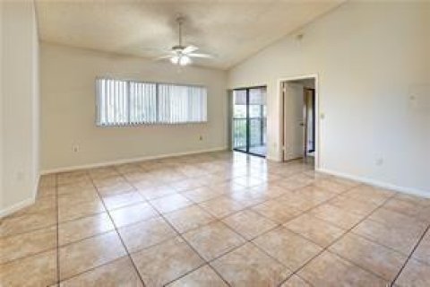 Copropriété à louer à Fort Lauderdale, Floride: 2 chambres, 79.71 m2 № 2078701 - photo 5