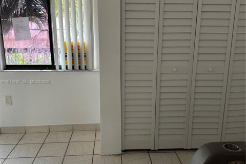 Copropriété à vendre à Hialeah, Floride: 1 chambre, 49.05 m2 № 2044561 - photo 2