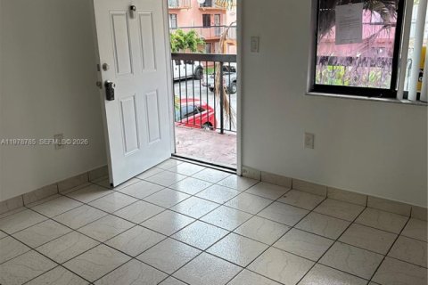 Copropriété à vendre à Hialeah, Floride: 1 chambre, 49.05 m2 № 2044561 - photo 9