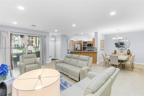 Copropriété à vendre à Sunrise, Floride: 2 chambres, 162.86 m2 № 2301494 - photo 3